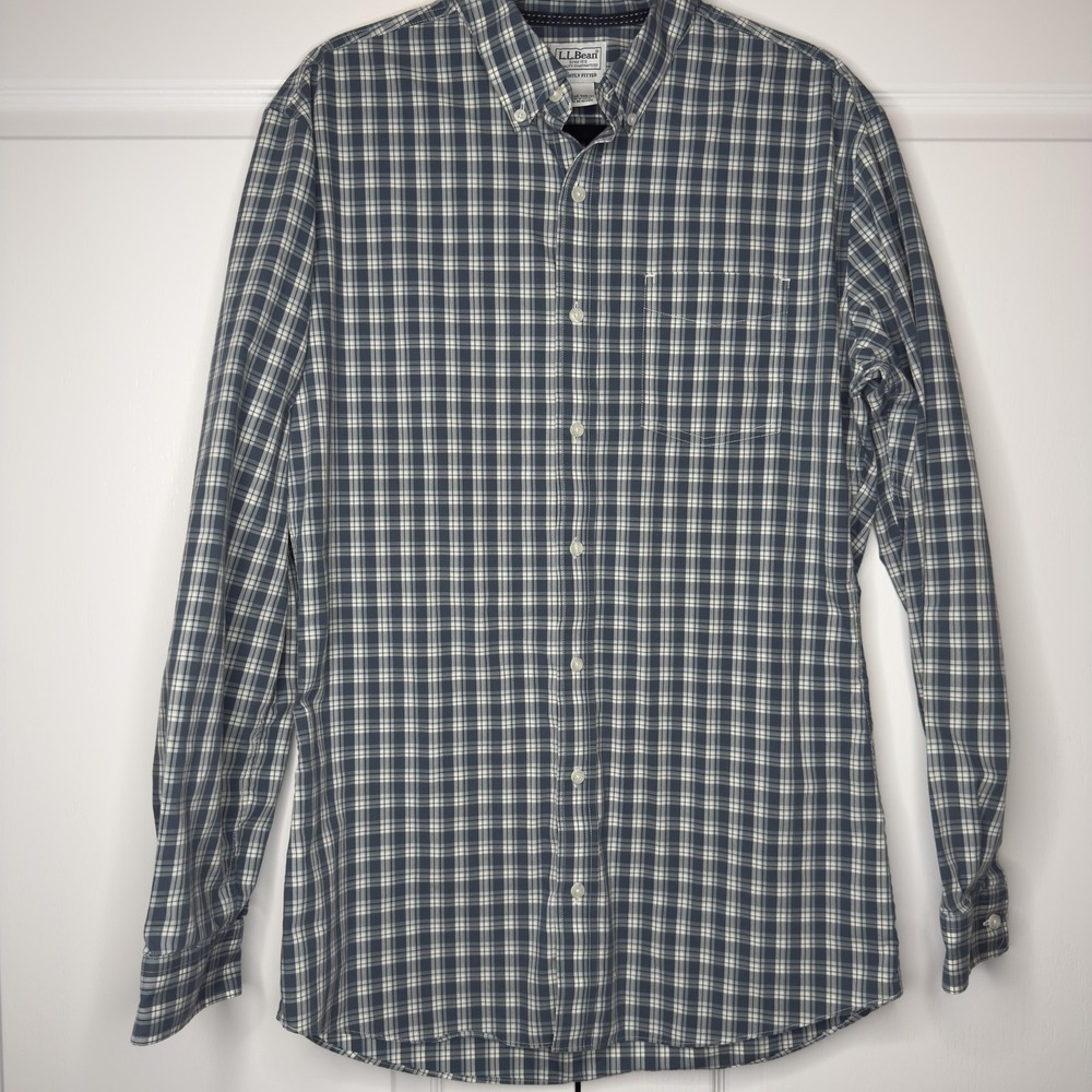 L.L. Bean Shirt Mens LT Blue Plaid Long Sleeve Button Down Casual Pocket Cotton